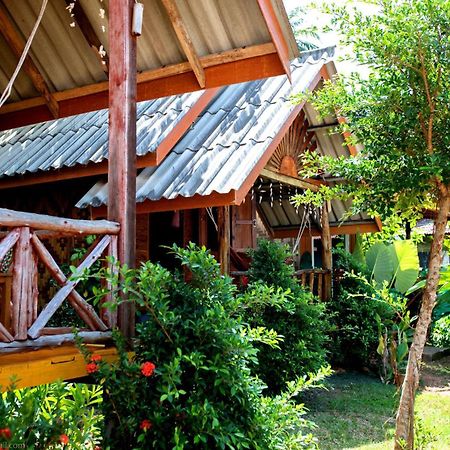 O K Chawkoh Bungalow Ko Lanta Exteriör bild