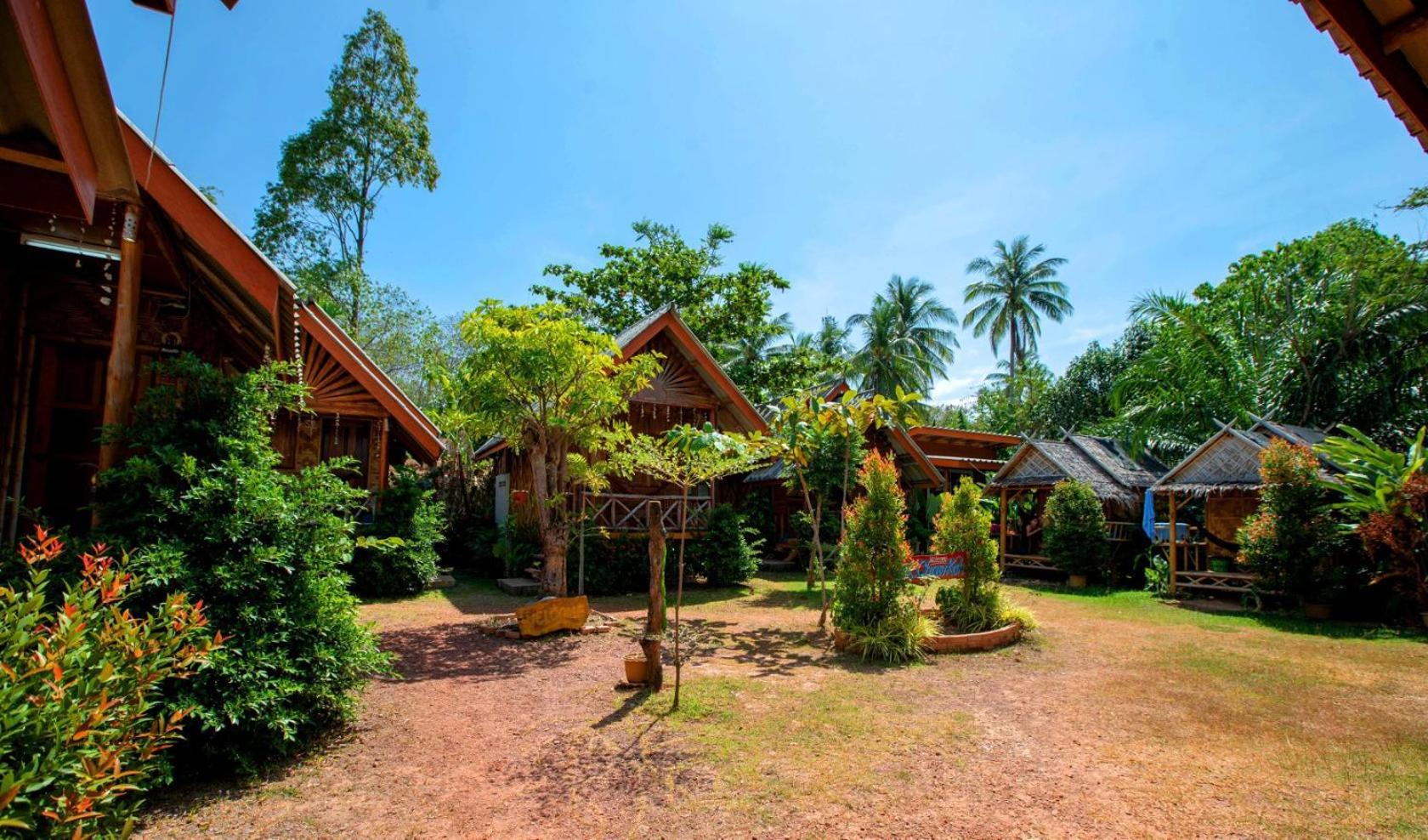 O K Chawkoh Bungalow Ko Lanta Exteriör bild