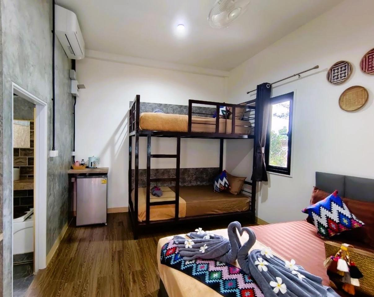 O K Chawkoh Bungalow Ko Lanta Rum bild