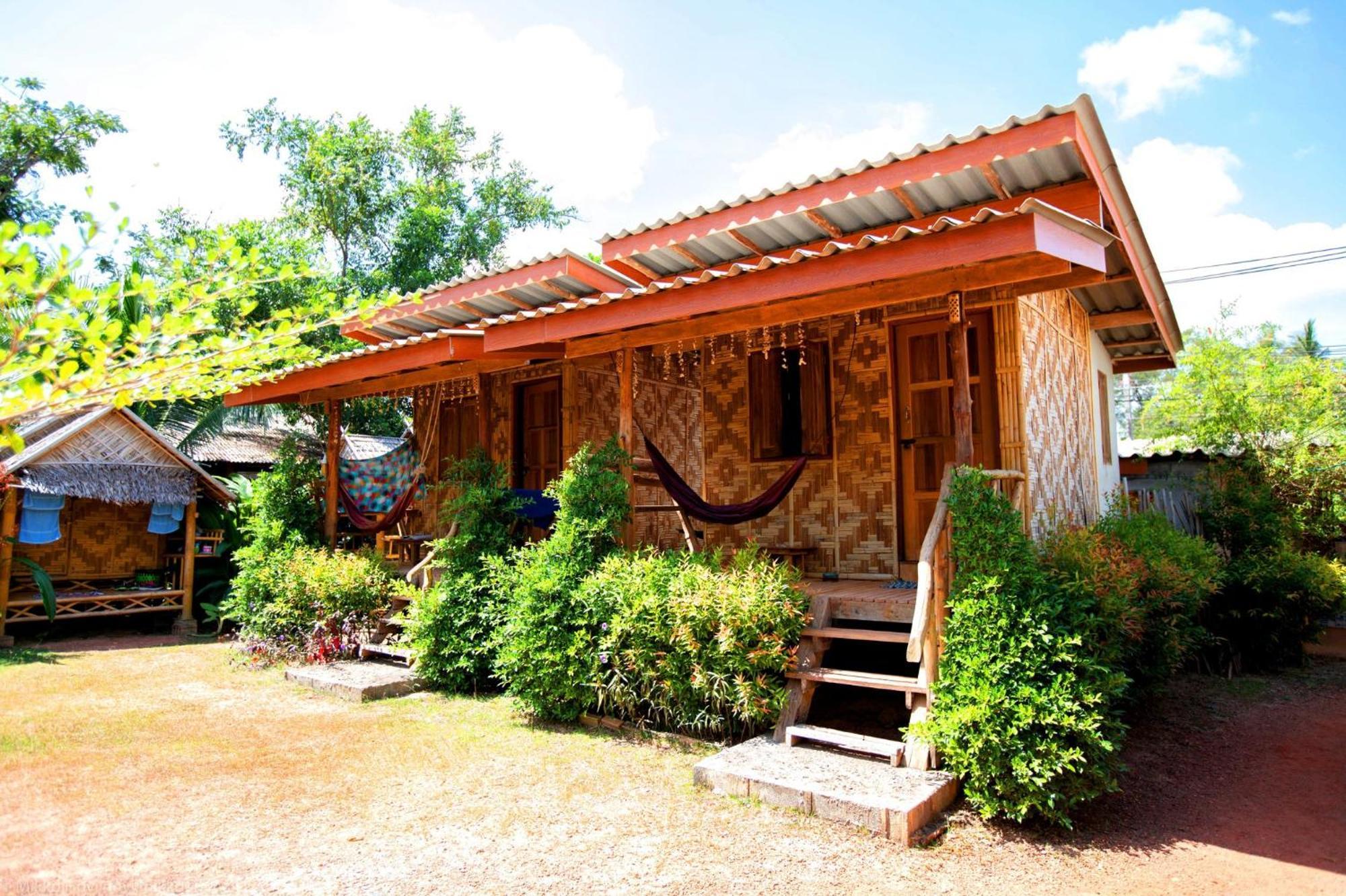 O K Chawkoh Bungalow Ko Lanta Rum bild