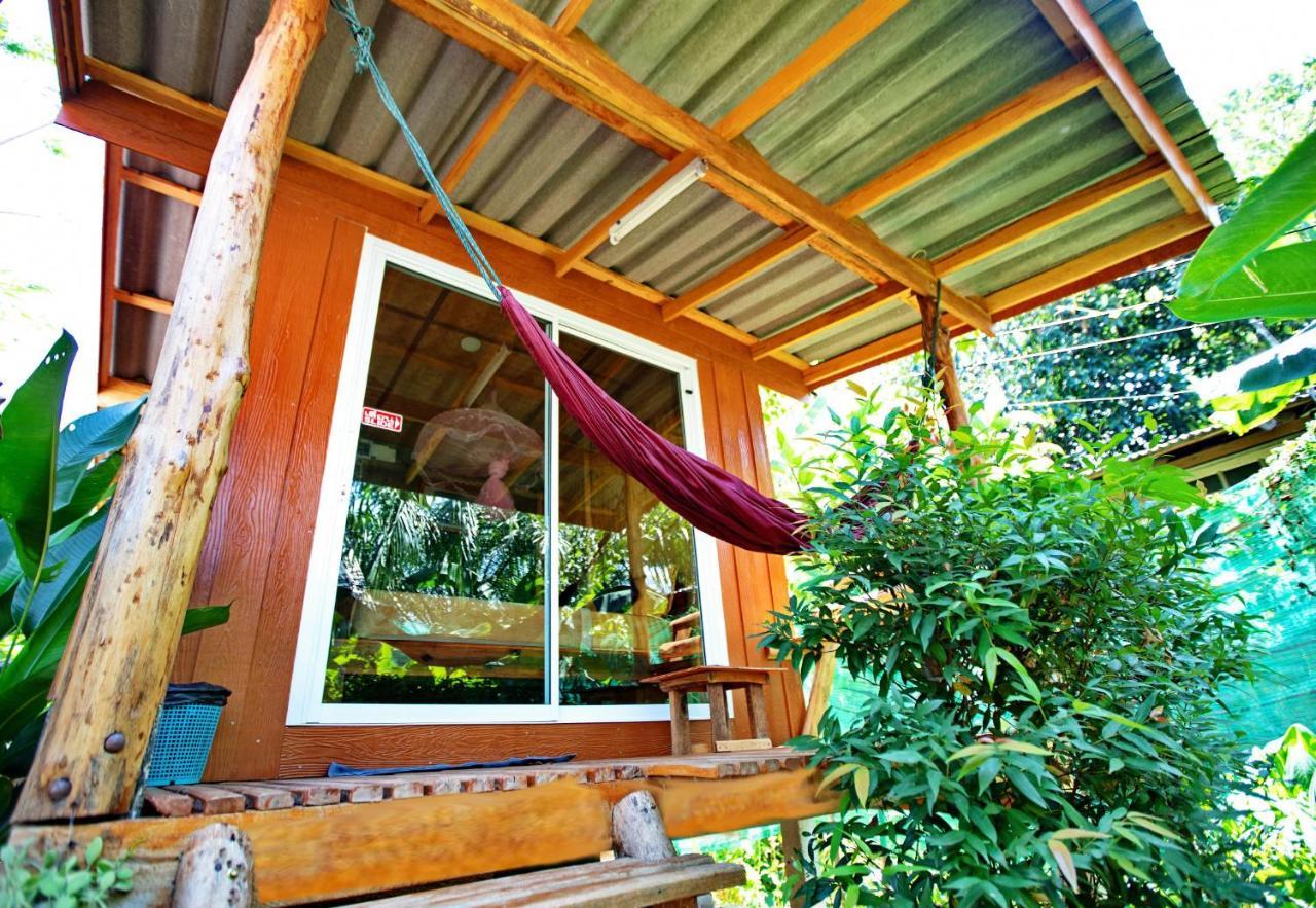 O K Chawkoh Bungalow Ko Lanta Exteriör bild
